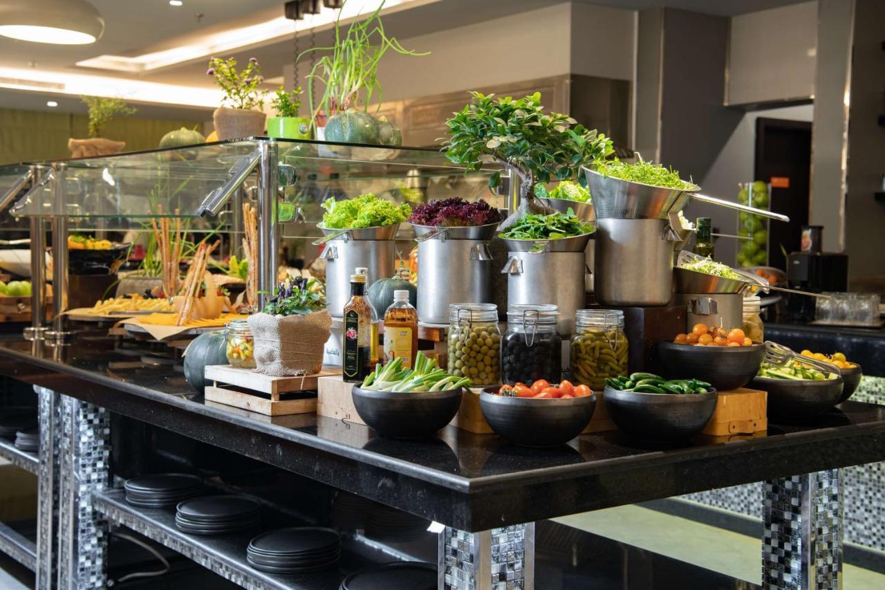Radisson Hotel & Apartments Dammam Industrial City Buitenkant foto