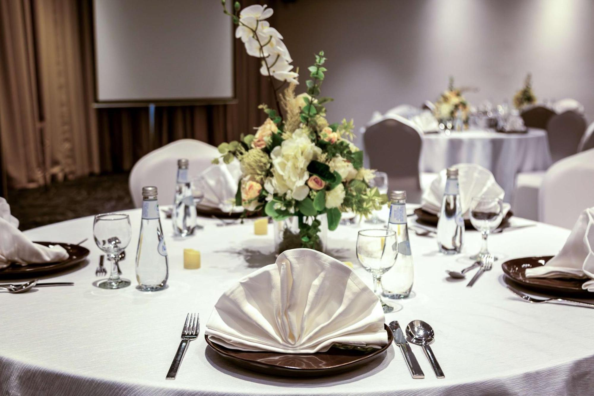 Radisson Hotel & Apartments Dammam Industrial City Buitenkant foto