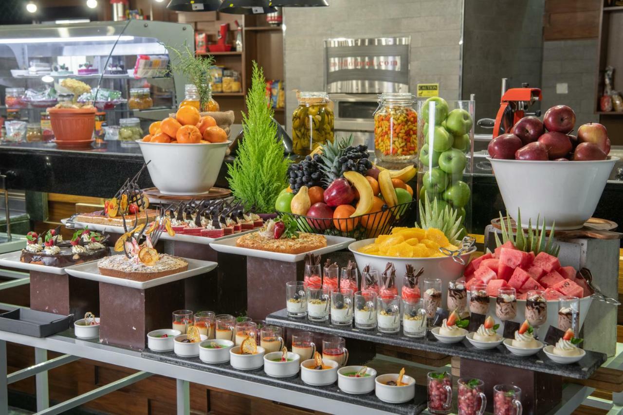 Radisson Hotel & Apartments Dammam Industrial City Buitenkant foto
