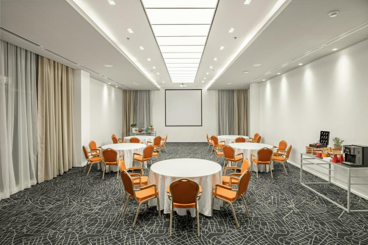 Radisson Hotel & Apartments Dammam Industrial City Buitenkant foto